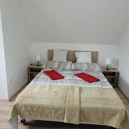 Zoe Apartment